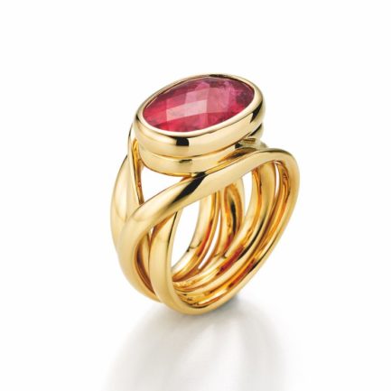 Gewickelter Ring in Gelbgold mit ovalem roten Rubellit